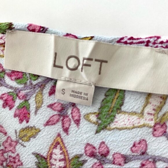 LOFT popover top with long  sleeves and v-back, loose fit, floral - Picture 7 of 8